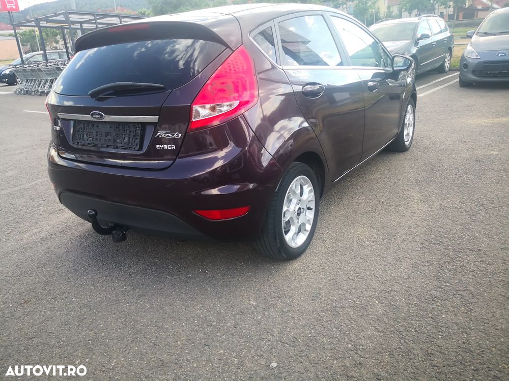 Ford Fiesta 1.6 TDCI SYNC Edition - 6