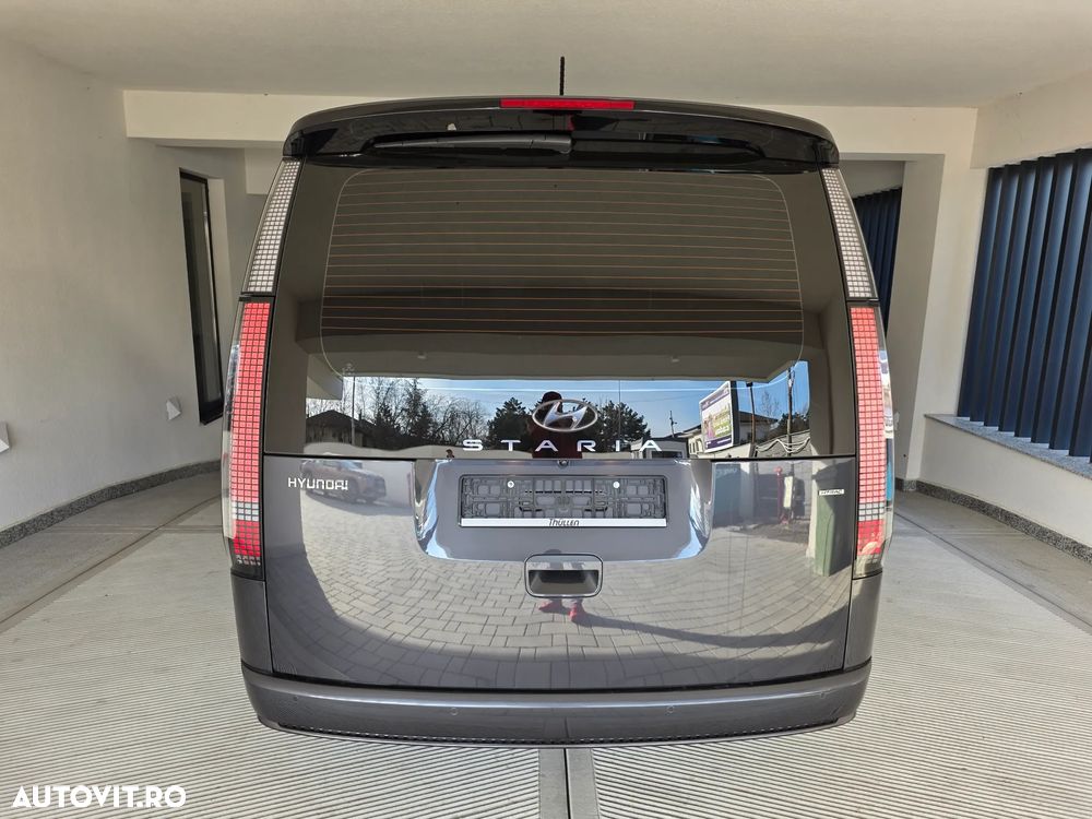 Hyundai Staria 2.2 CRDi Allrad Signature - 23