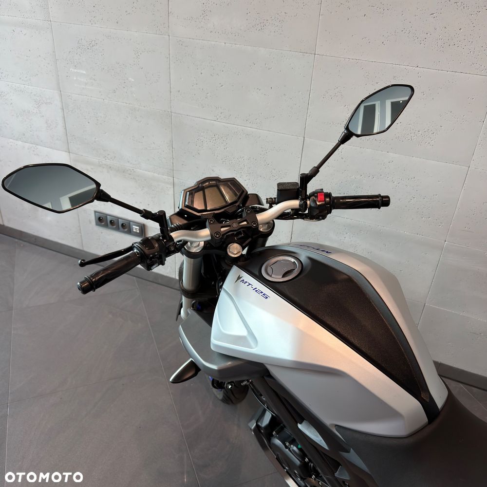 Yamaha MT - 12