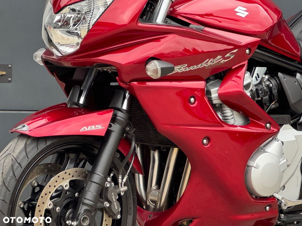 Suzuki Bandit - 23