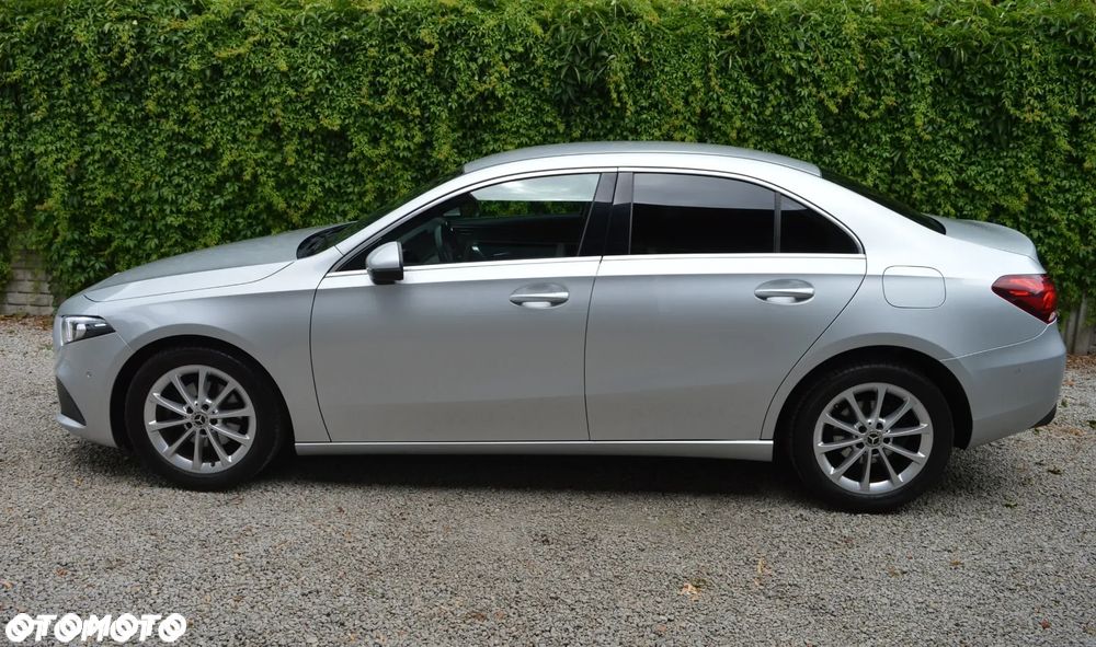 Mercedes-Benz Klasa A 180 d Progressive 7G-DCT - 3