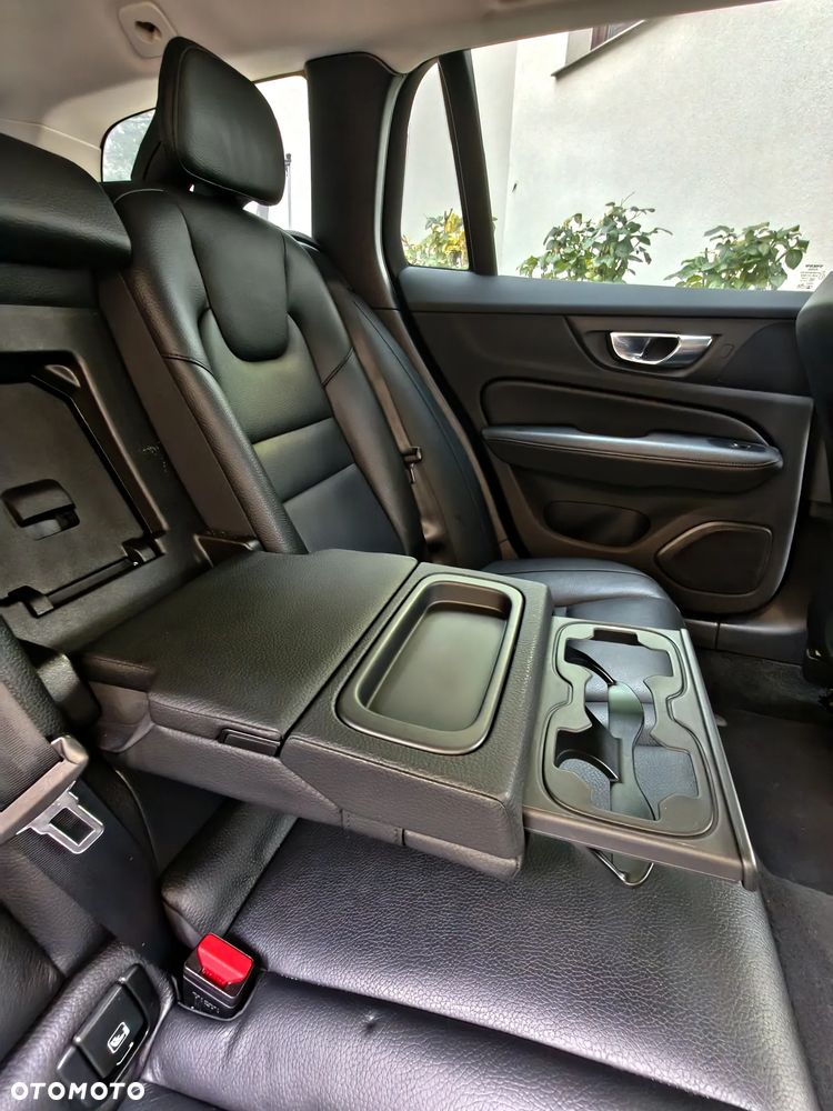 Volvo V60 Cross Country Pro B4 D AWD - 18