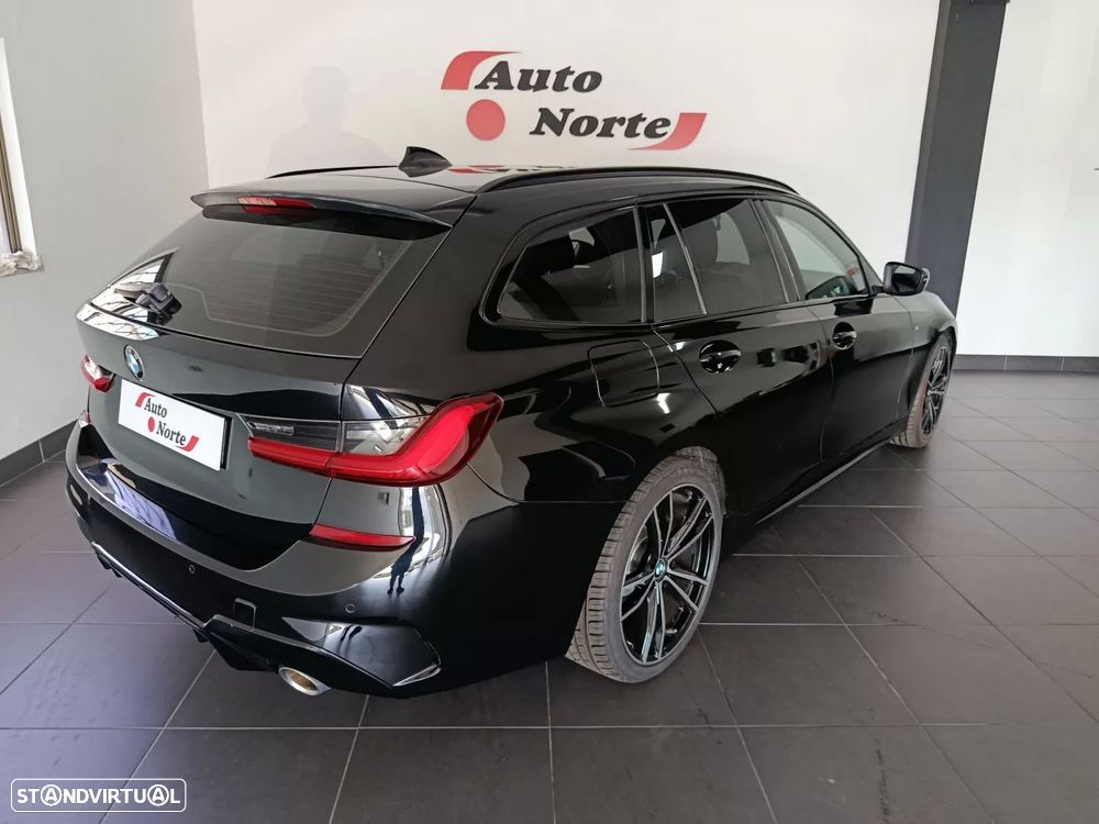 BMW 320 d Pack Desportivo M Auto - 7