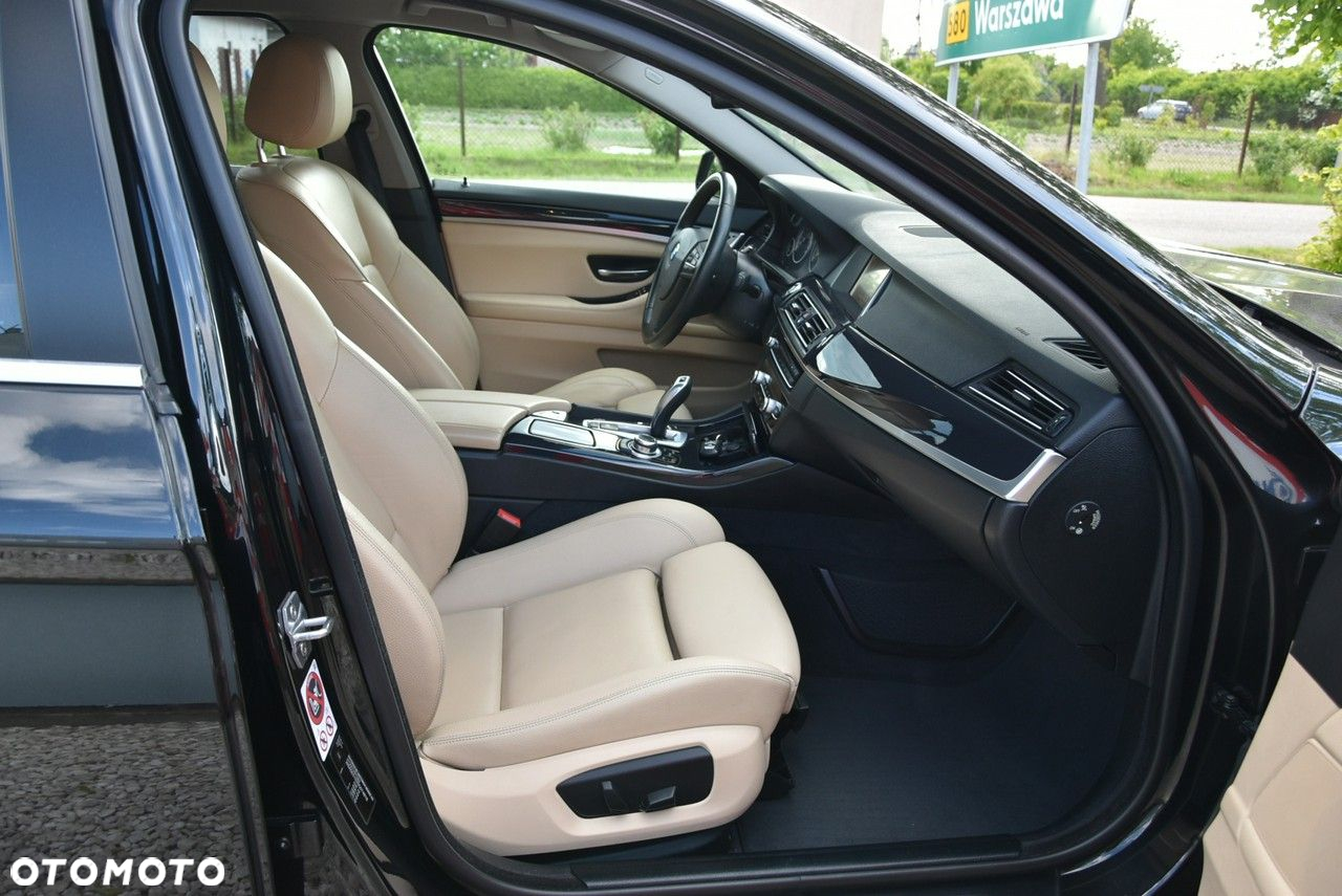 BMW Seria 5 520d - 29