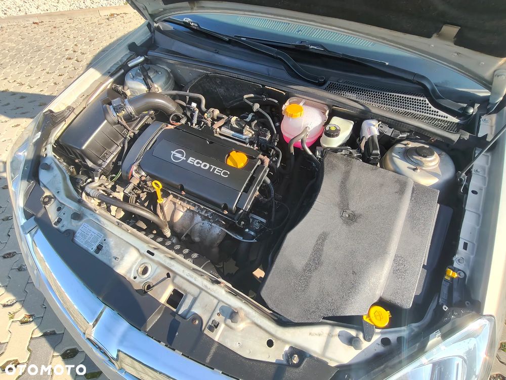 Opel Vectra 1.8 Cosmo EasyTronic - 20