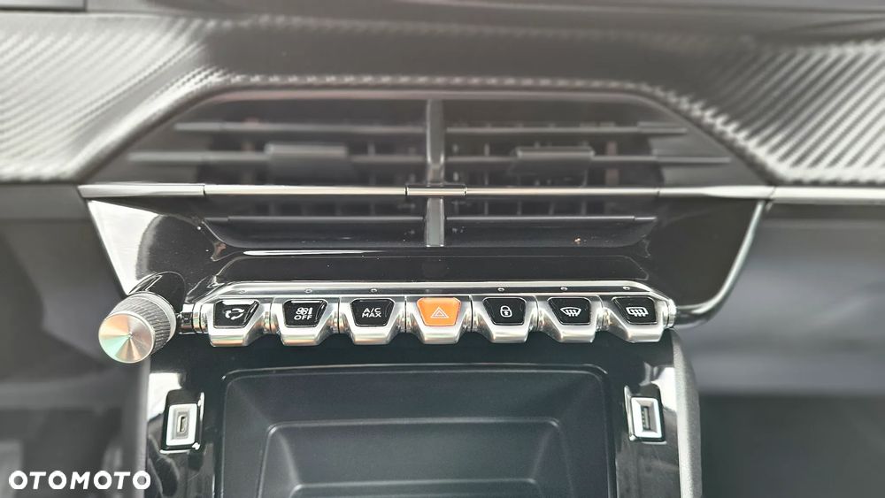 Peugeot 2008 Benzin 100 Style - 31