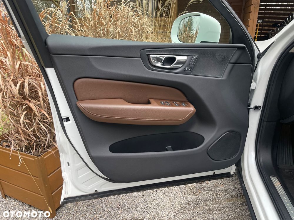 Volvo XC 60 T5 Inscription - 27