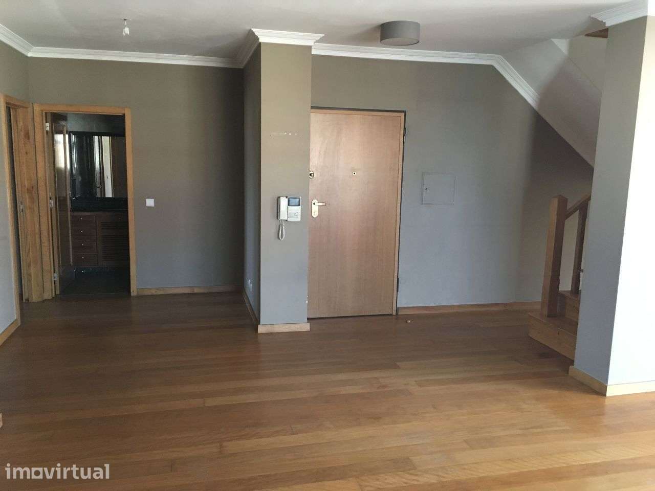 T4 Duplex junto ao Norteshoping - Grande imagem: 2/21