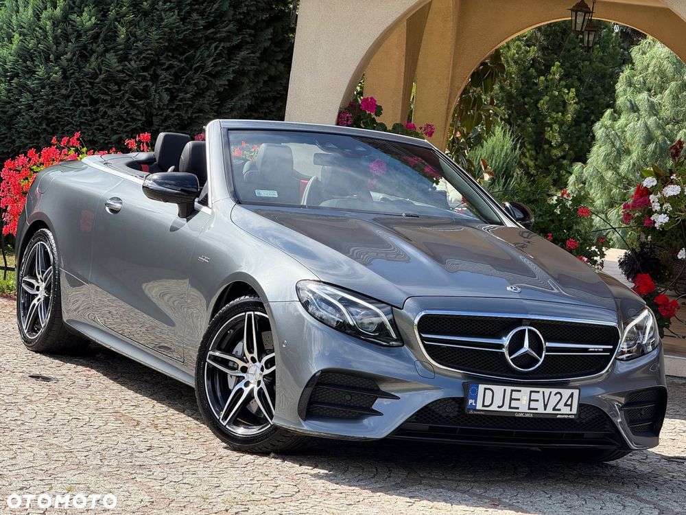 Mercedes-Benz Klasa E AMG 53 Kabriolet 4-Matic+ 9G-TRONIC - 15