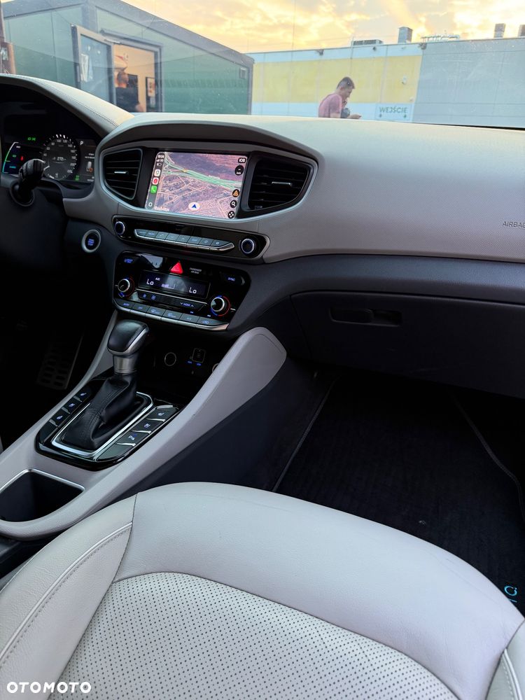 Hyundai IONIQ Hybrid Premium - 7