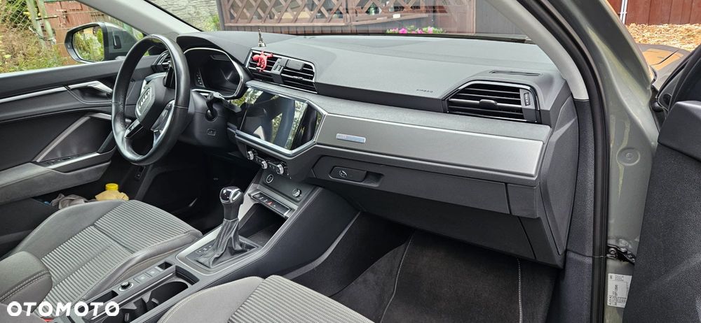 Audi Q3 2023 photo 5