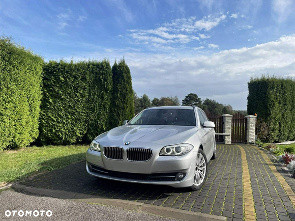 BMW Seria 5 520d Touring Luxury Line