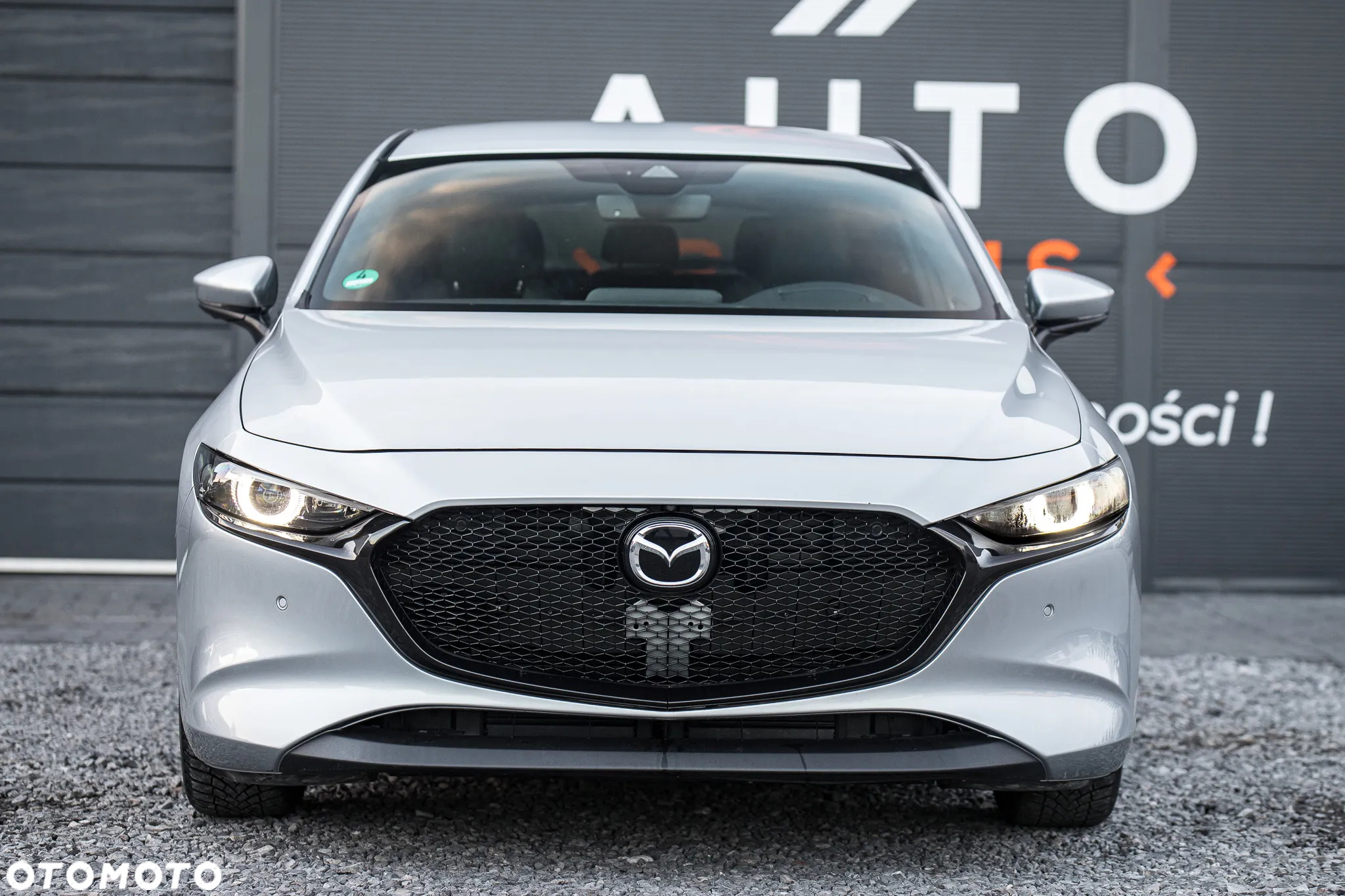 Mazda 3 - 4