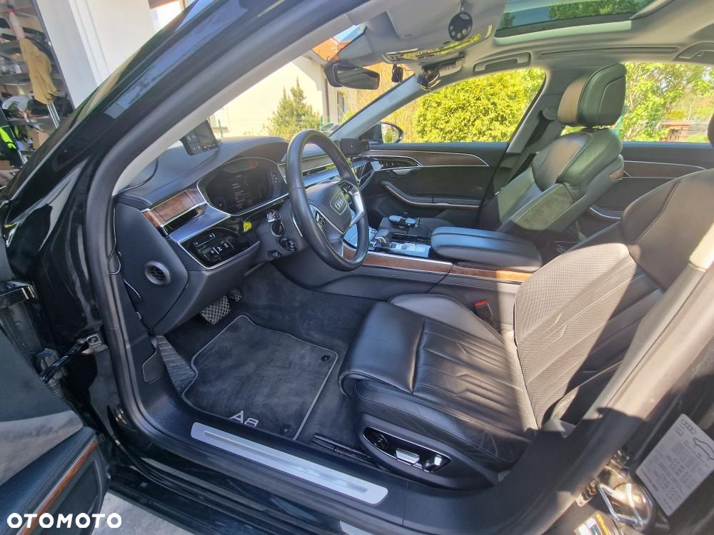 Audi A8 - 2