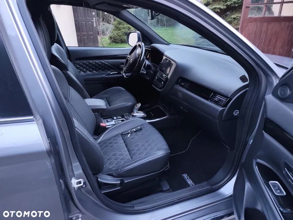 Mitsubishi Outlander Intense - 5