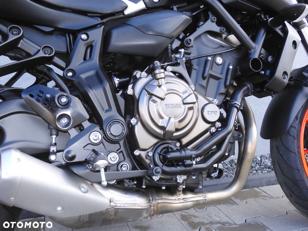 Yamaha MT - 17