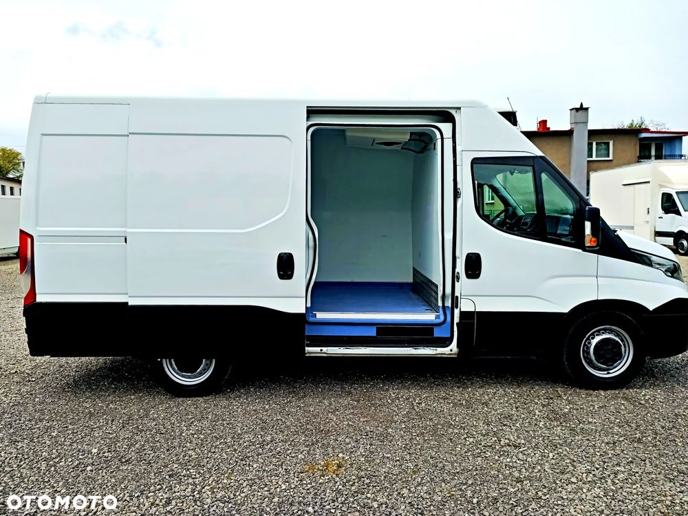 Iveco 35S14 Chłodnia FRC 3 osobowy Skóra - 6