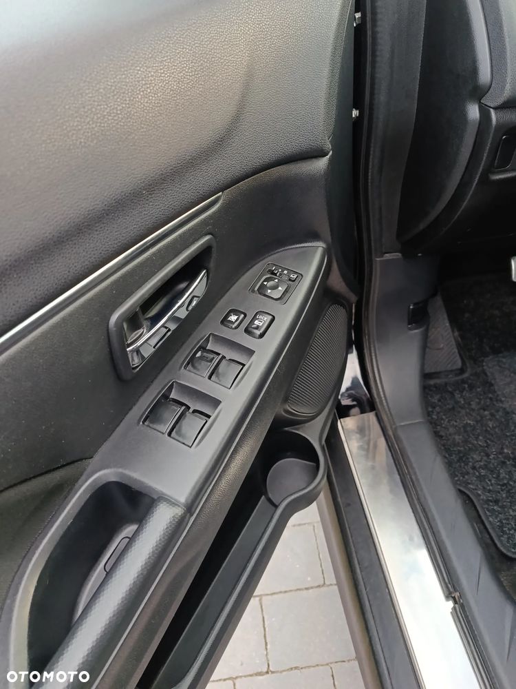 Mitsubishi ASX 2.2 DI-D 4WD Automatik Diamant Edition+ - 12
