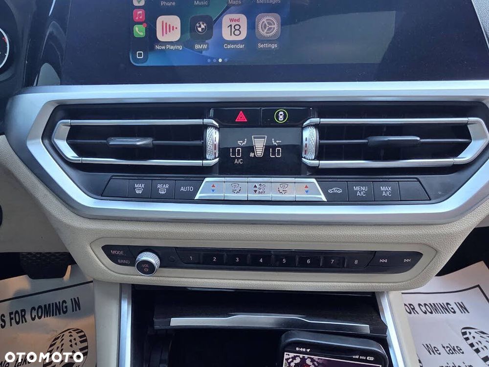BMW Seria 3 330i Luxury Line - 15