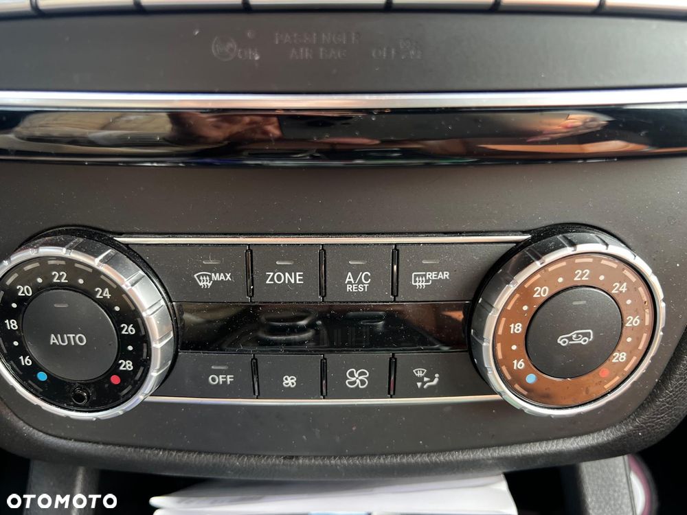 Mercedes-Benz GLE 350 d 4-Matic - 33