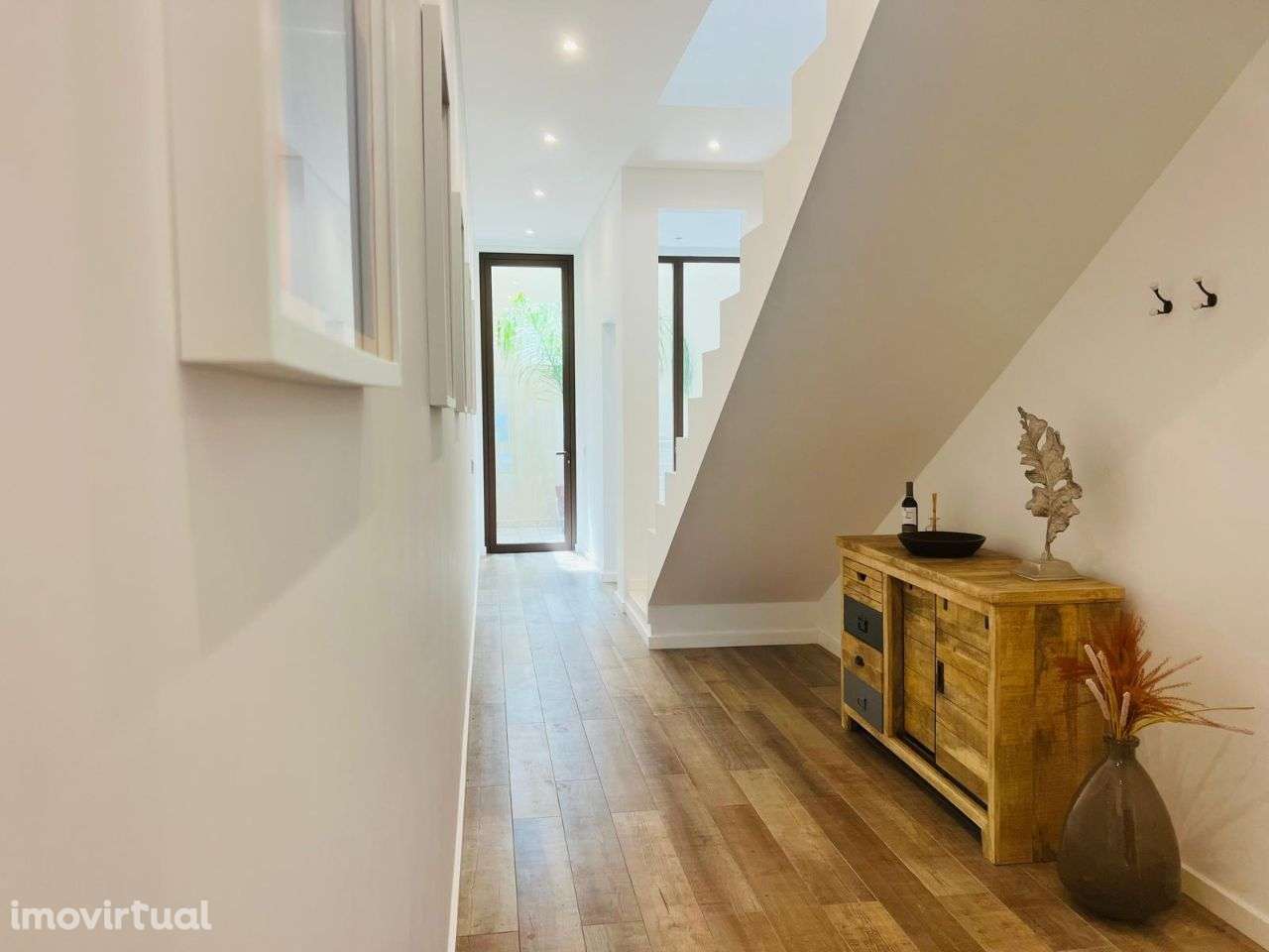 Moradia T4 com garagem baixa de Faro - Grande imagem: 3/53