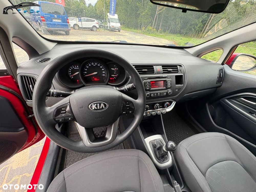 Kia Rio - 21