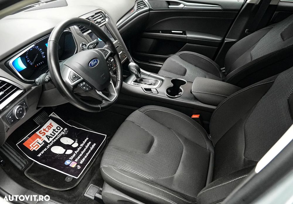 Ford Mondeo 2.0 HEV Titanium - 12