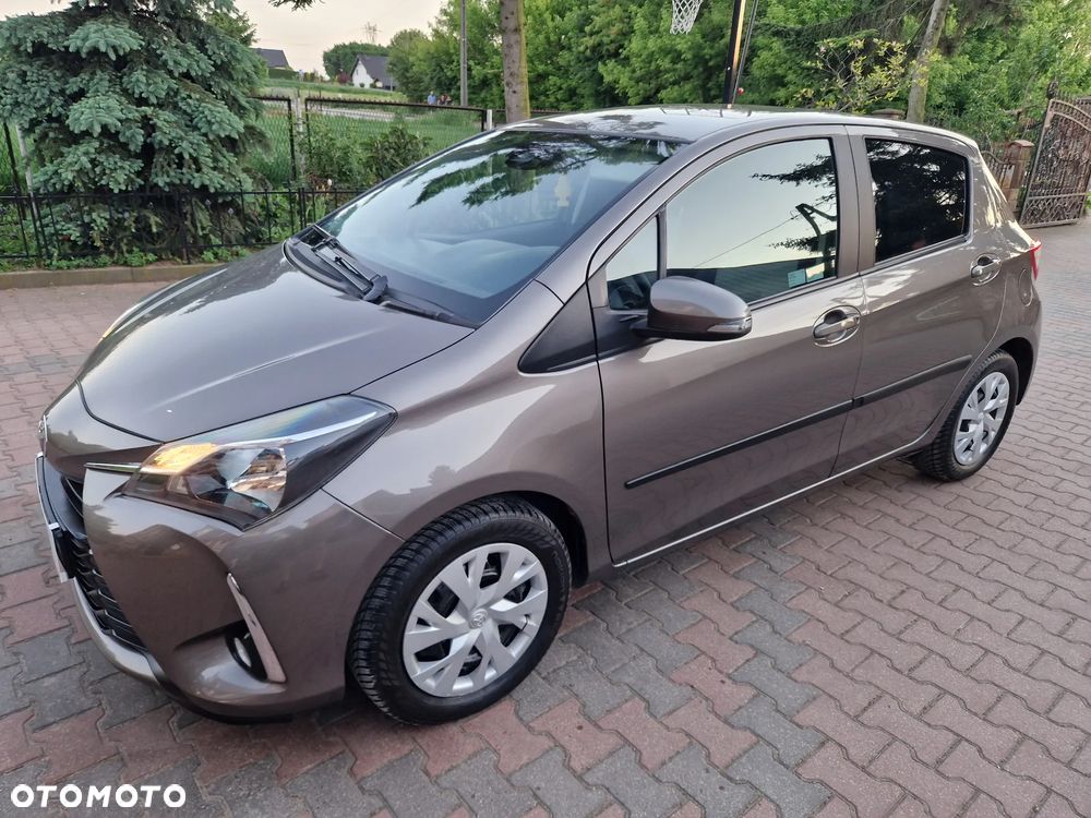 Toyota Yaris 1.5 Premium - 26