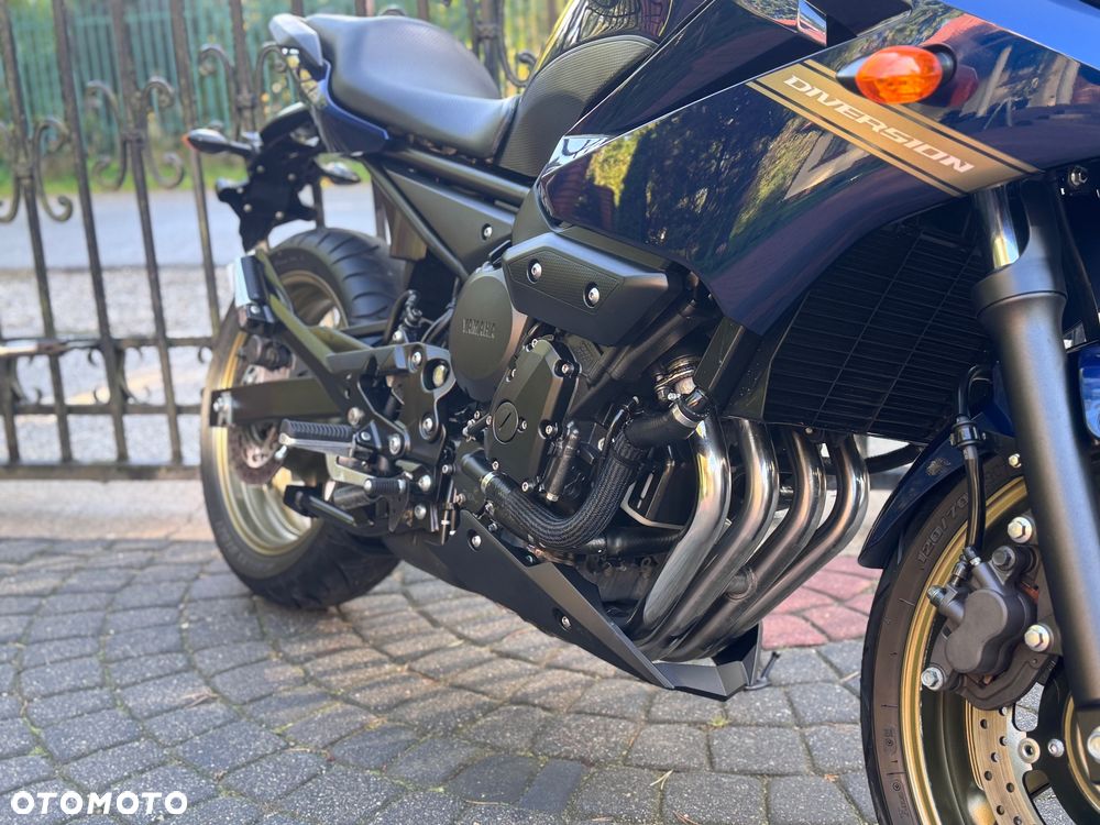 Yamaha XJ - 12