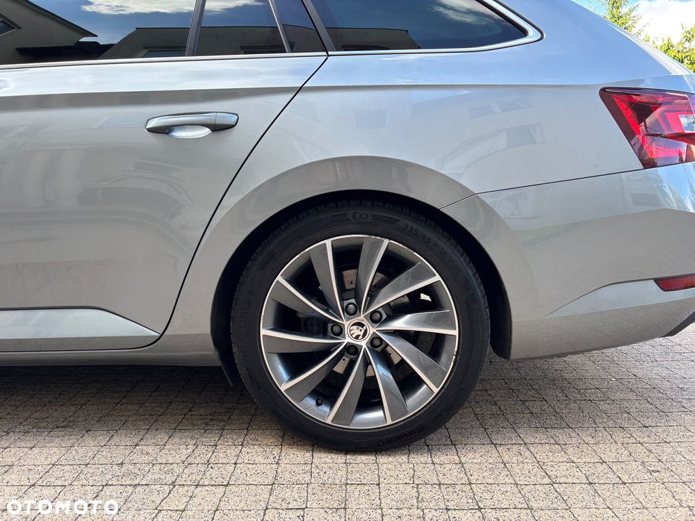 Skoda Superb 2.0 TDI SCR 4x4 L&K DSG - 29