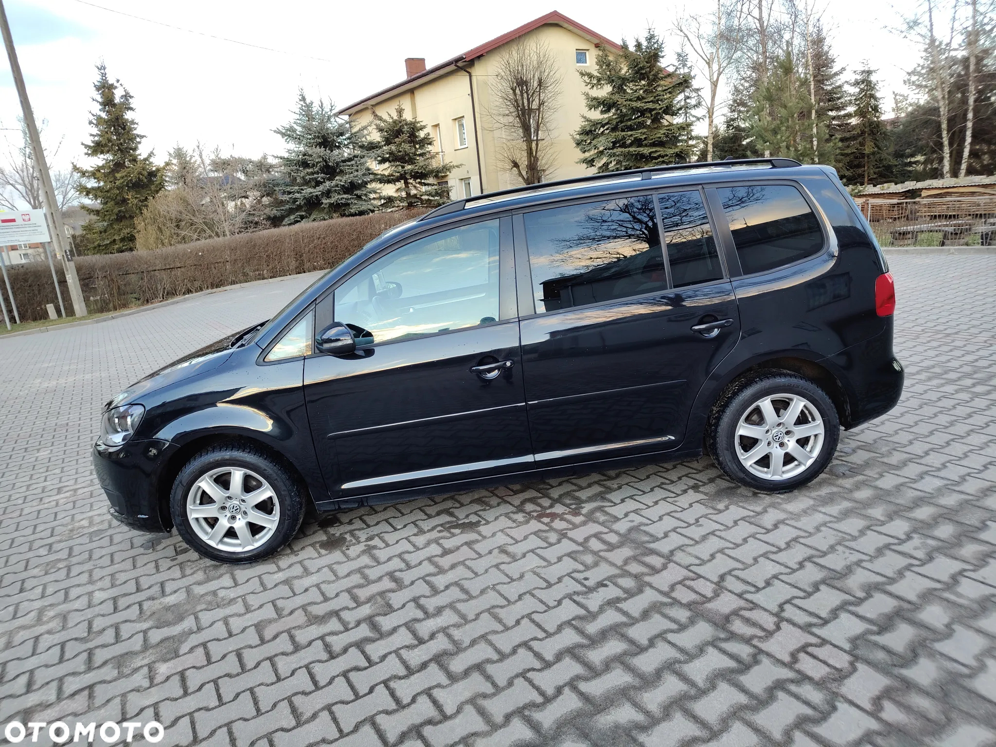Volkswagen Touran 2.0 TDI DPF Comfortline Perfectline - 4