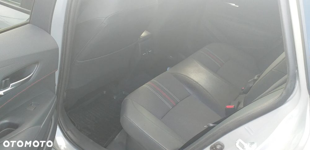 Toyota Corolla 2.0 Hybrid GR Sport - 16
