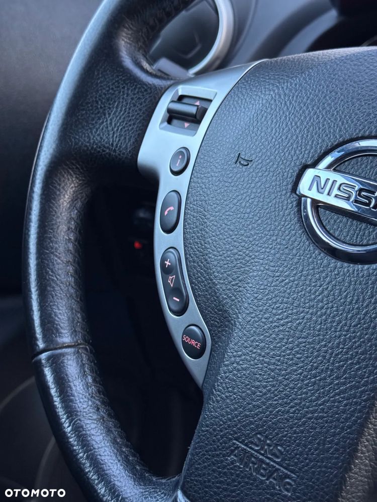 Nissan Qashqai 2.0 4x4 Tekna - 25