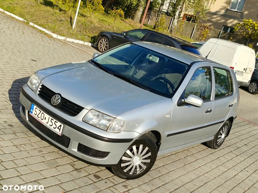 Volkswagen Polo 1.4 Comfortline - 24