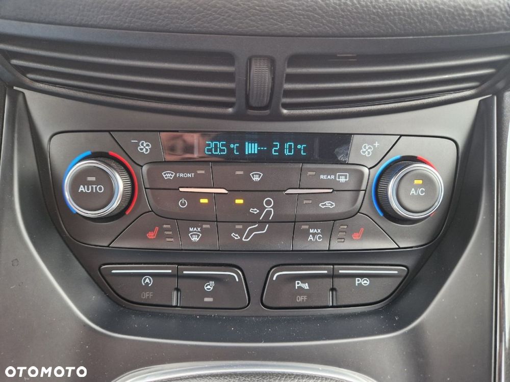 Ford Kuga 1.5 EcoBoost 2x4 ST-Line - 14
