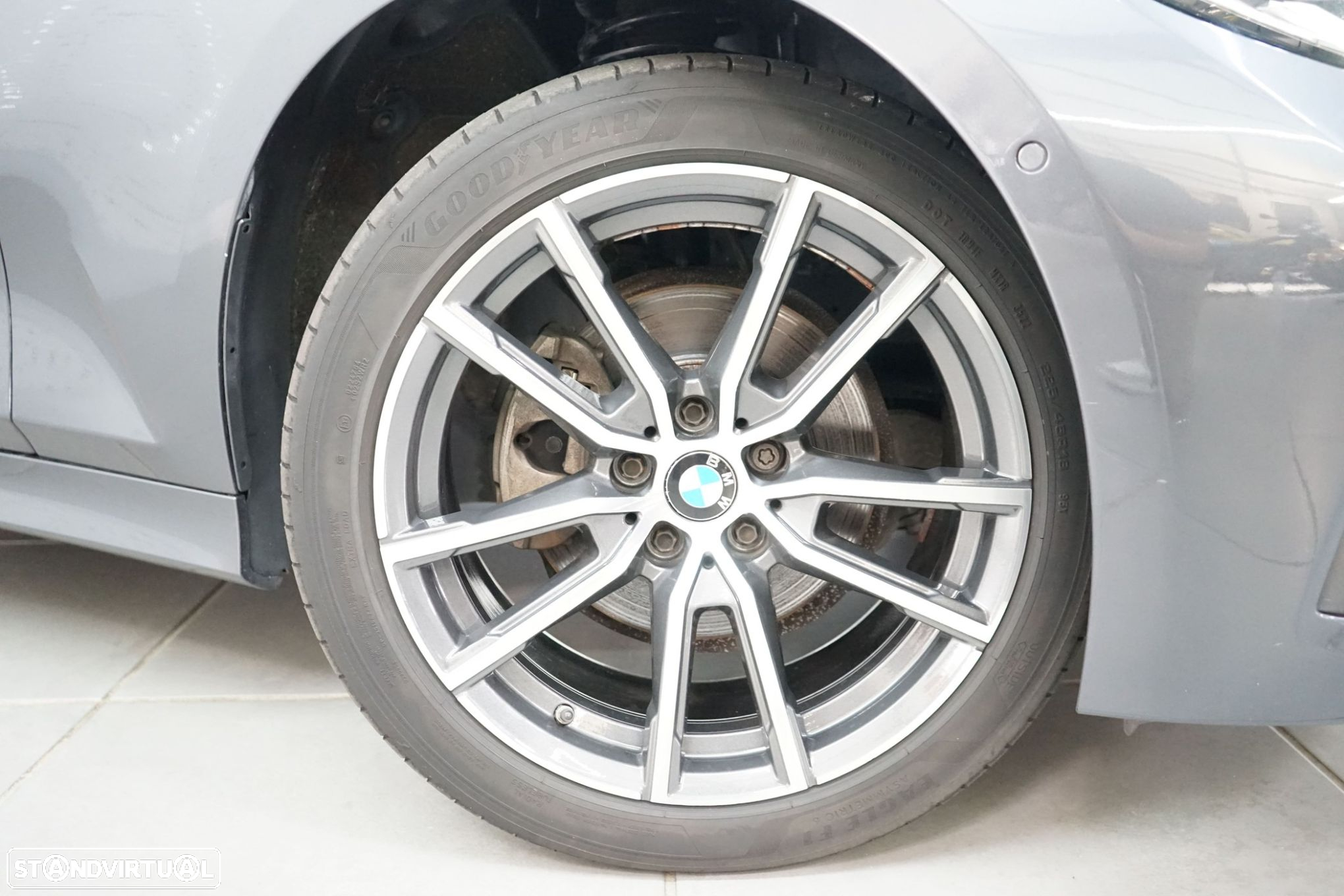 BMW 320 d xDrive Advantage Auto - 10