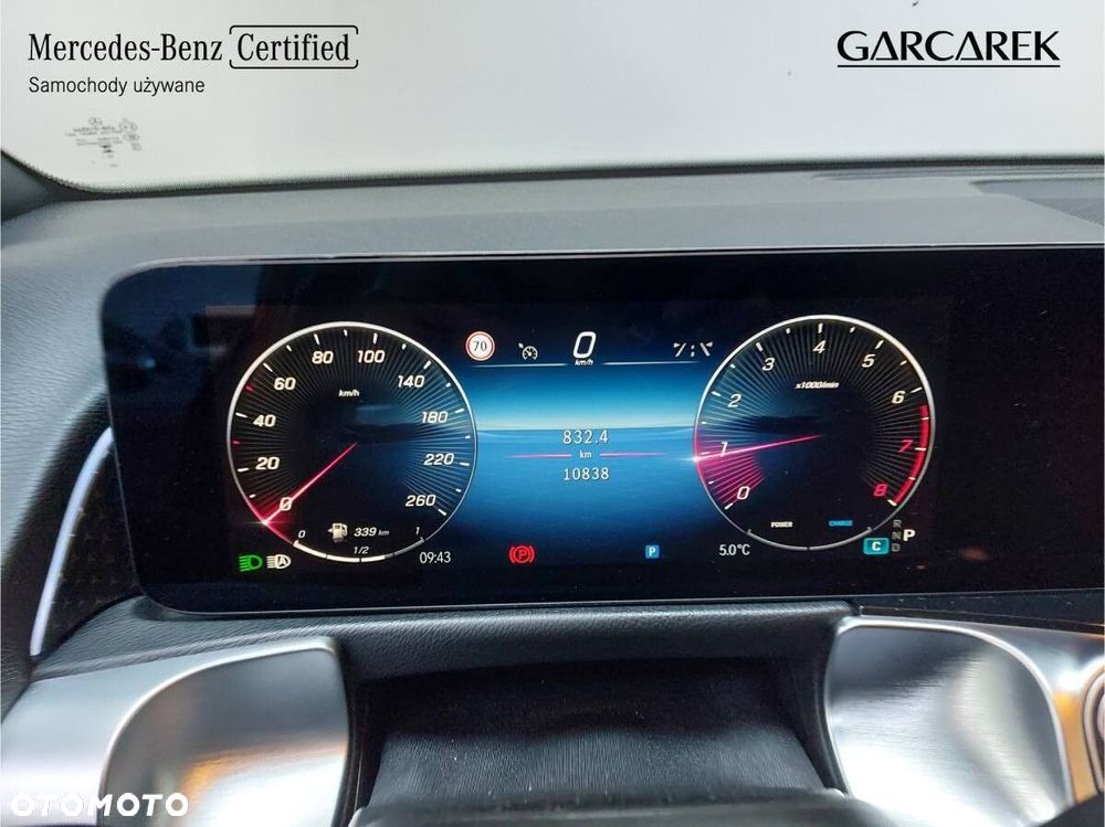 Mercedes-Benz GLB - 15