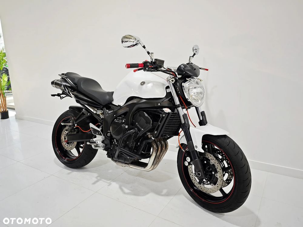 Yamaha FZ - 2