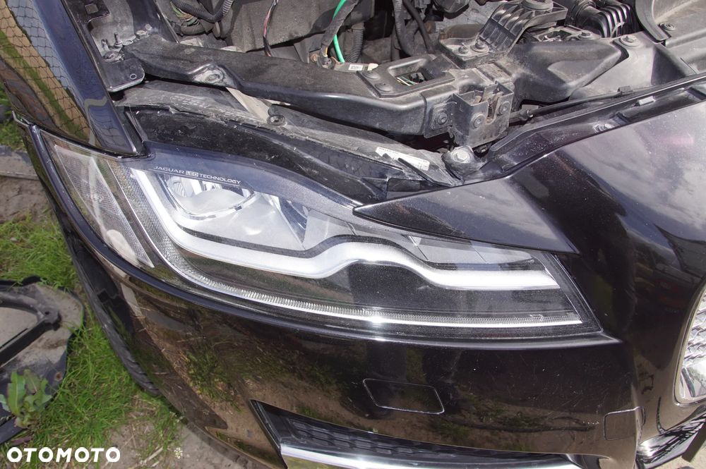Auto na części 692106889 Jaguar XF X260 2017 2.0 d aj200 204DTA 180 km skrzynia ZF 8HP45 Santorini Black drzwi prawe błotnik lampa grill silnik skrzynia biegów klapa fotele lampy dpf  szyba lusterko deska wybierak pokrętło selektor skup aut - 20
