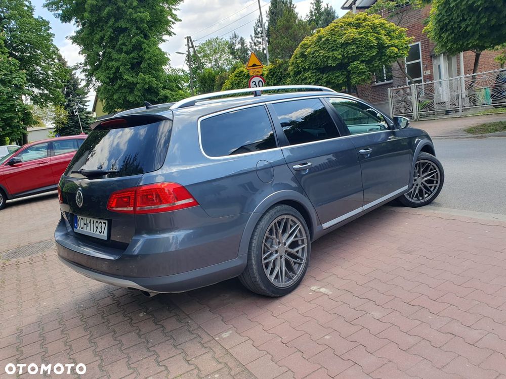 Volkswagen Passat Alltrack 2.0 TDI 4Motion DSG BlueMotion Tec - 28