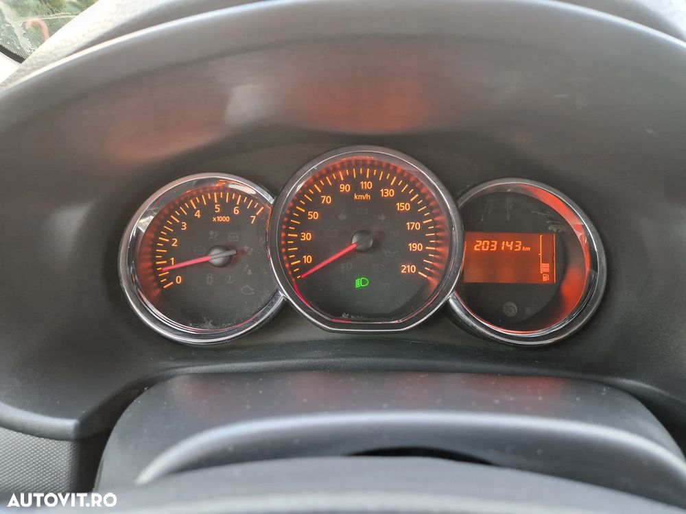 Dacia Logan 1.2 16V 75 Ambiance - 12