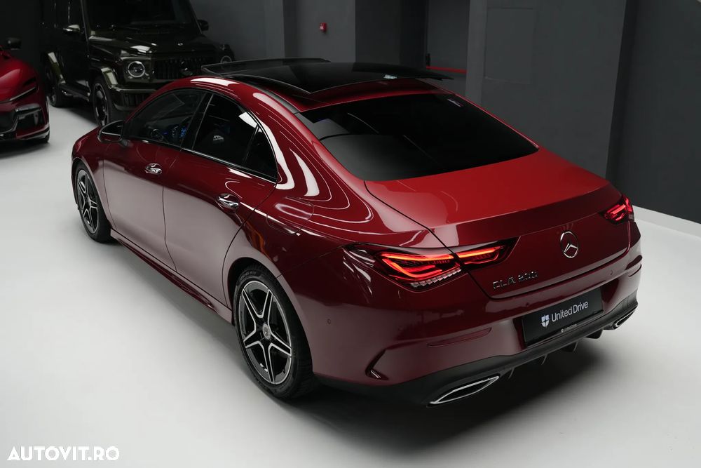 Mercedes-Benz CLA 200 7G-DCT AMG Line - 28