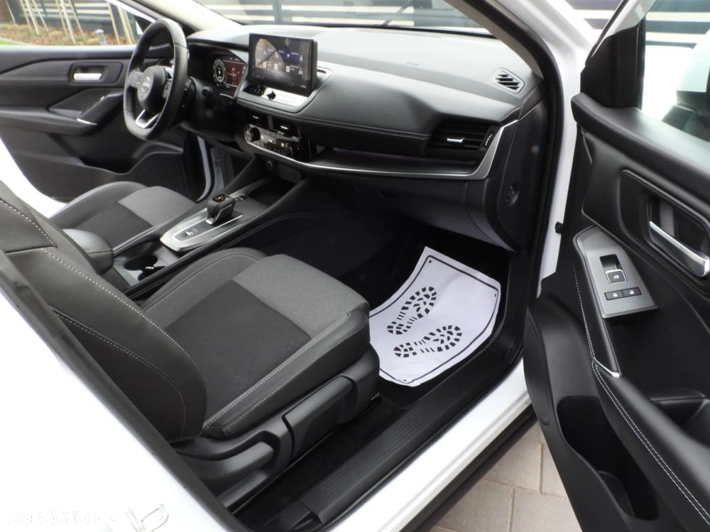 Nissan Qashqai 1.3 DIG-T N-Connecta DCT - 5