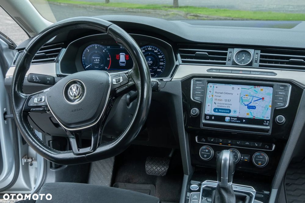 Volkswagen Passat 2.0 TDI BMT Highline DSG - 9
