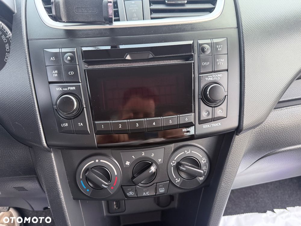 Suzuki Swift 1.2 Premium - 31