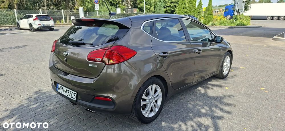 Kia Ceed 1.6 GDI L - 6