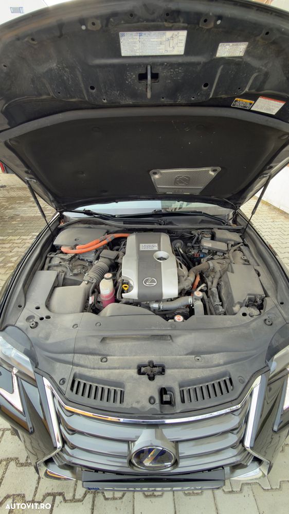Lexus Seria GS - 14