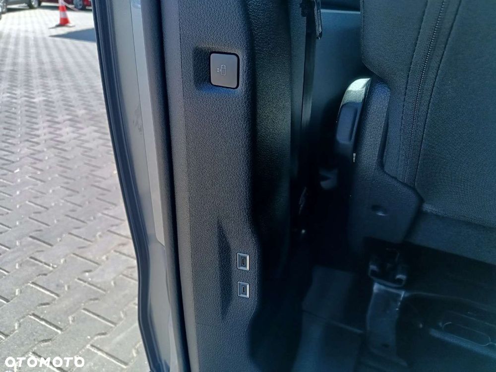 Opel Zafira - 19