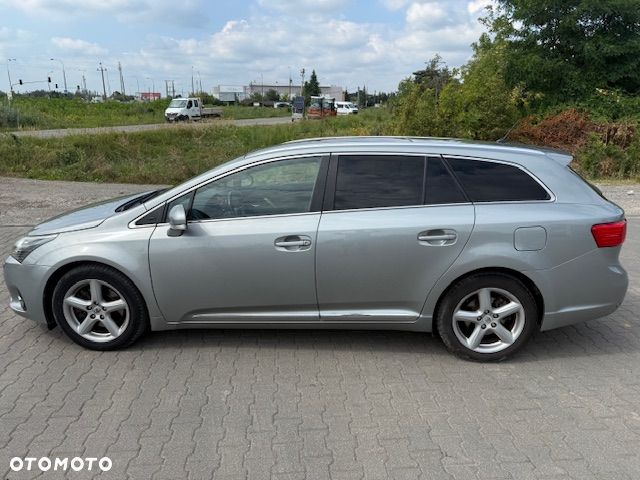 Toyota Avensis 2.2 D-4D Prestige NAVI - 11