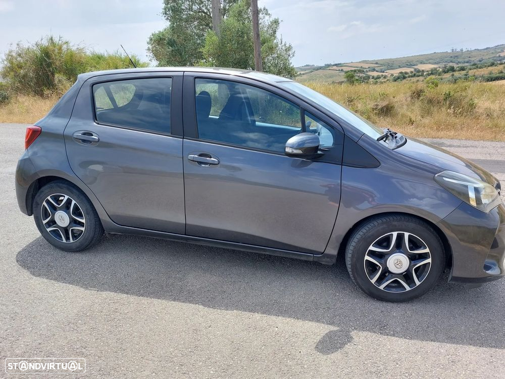 Toyota Yaris 1.4 D-4D ACtive+AC - 3